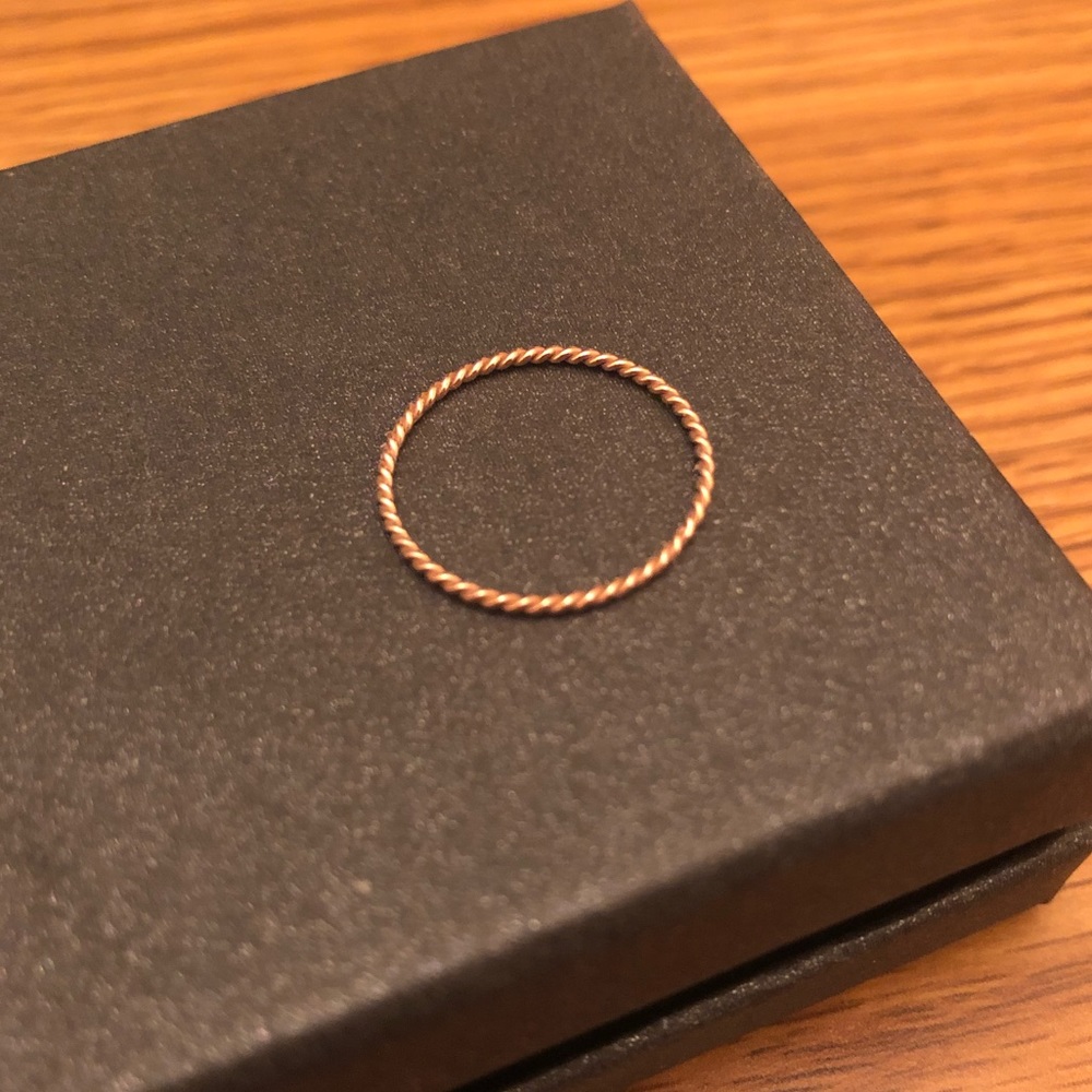 Vrai and Oro 14k ROSE Gold Twist Ring